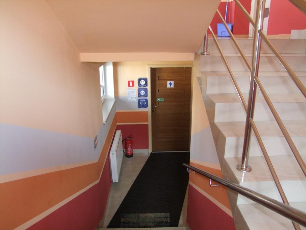 Warnenczyka 85A Bezplatny Parking, Faktura, Prywatna Lazienka, Klimatyzacja Rzeszów Esterno foto
